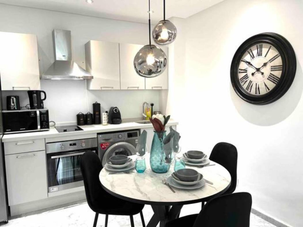 Gauthier Living By Shortstaycasa 1Bed Or 2Beds - The Heart Of Town الدار البيضاء المظهر الخارجي الصورة